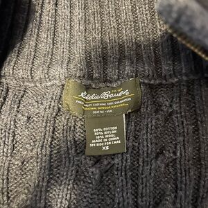 Knit sweater, zip up